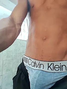 Brayanellatino online show from March 2026 03:41:01 PM