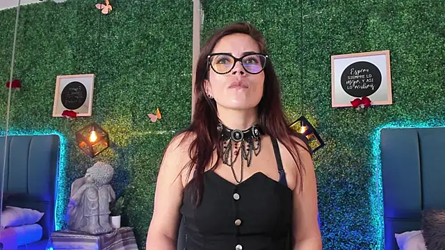 Linagh  online show from April 2026 11:33:02 AM