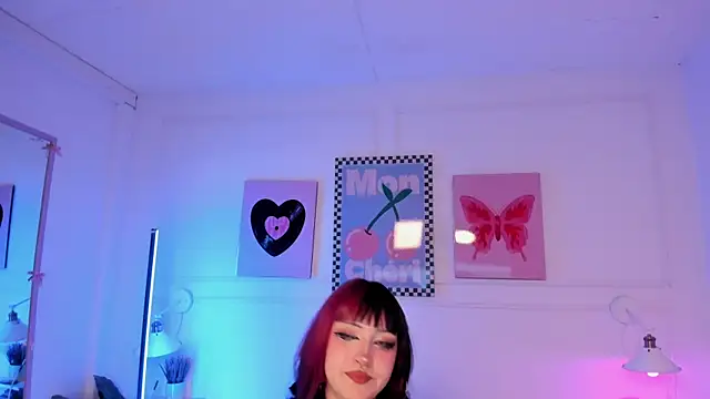 Zoe Lynch  online show from July 2026 12:09:01 PM