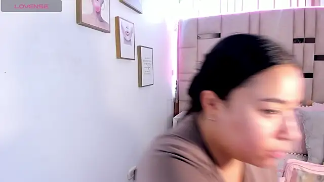 Zoey thompson online show from October 2025 03:13:01 PM