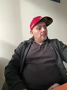 Parejaexplorando1 online show from June 2026 05:11:02 PM