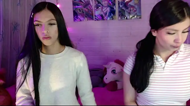 Snapshot of Pamelaa_reyess_2 chatting on February 2026 09:38:01 AM Pamelaa reyess 2 online show from February 2026 09:38:01 AM