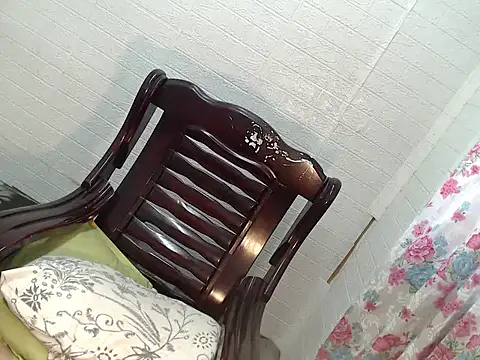 Side Chick online show from May 2026 02:51:02 AM