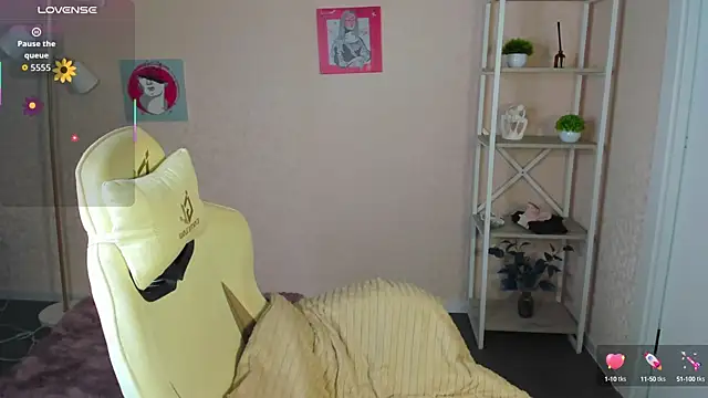 R0cket bunny online show from September 2025 12:02:02 AM