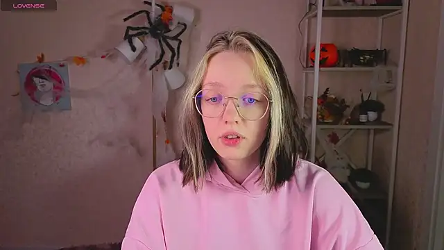 Snapshot of R0cket_bunny chatting on November 2025 01:16:02 AM R0cket bunny online show from November 2025 01:16:02 AM