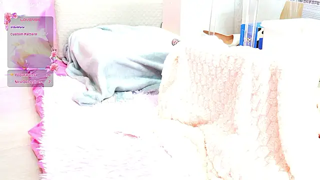 Snapshot of Cupid_33333 chatting on October 2025 09:32:01 AM Cupid 33333 online show from October 2025 09:32:01 AM