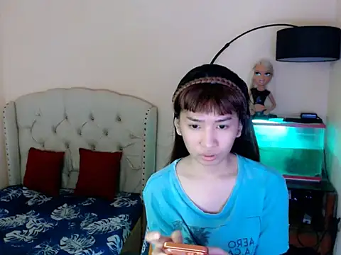 Snapshot of ShantalFoxxy_ chatting on March 2026 05:59:02 AM ShantalFoxxy online show from March 2026 05:59:02 AM