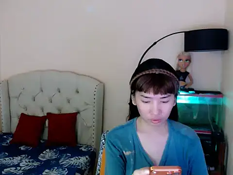 Snapshot of ShantalFoxxy_ chatting on April 2026 01:36:01 AM ShantalFoxxy online show from April 2026 01:36:01 AM