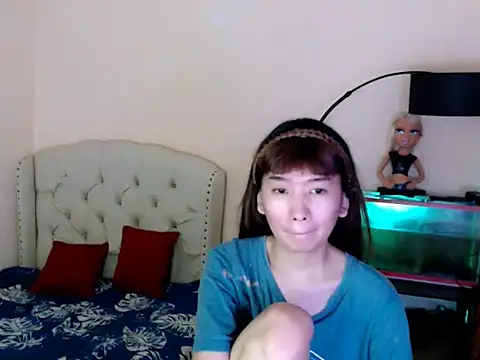Snapshot of ShantalFoxxy_ chatting on April 2026 03:06:01 PM ShantalFoxxy online show from April 2026 03:06:01 PM