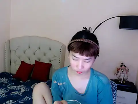Snapshot of ShantalFoxxy_ chatting on May 2026 03:46:02 AM ShantalFoxxy online show from May 2026 03:46:02 AM