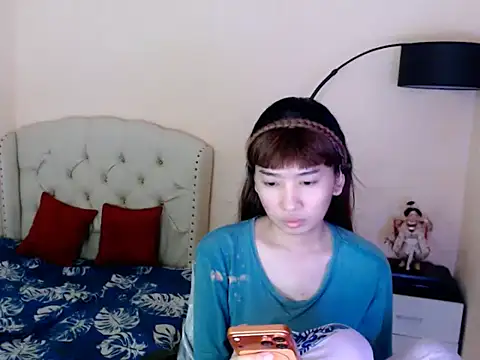 Snapshot of ShantalFoxxy_ chatting on May 2026 01:56:01 AM ShantalFoxxy online show from May 2026 01:56:01 AM