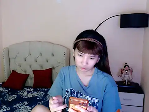 ShantalFoxxy  online show from July 2026 12:37:02 AM