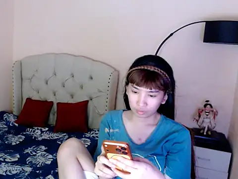 ShantalFoxxy  online show from July 2026 02:10:01 PM