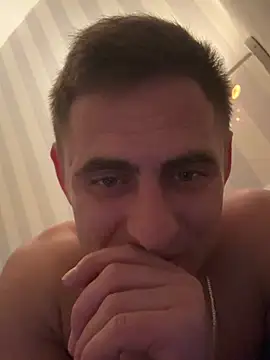 Snapshot of GOOPYlove chatting on January 2026 07:28:02 PM GOOPYlove online show from January 2026 07:28:02 PM