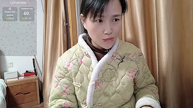 Haili-1 online show from November 2025 12:19:02 PM