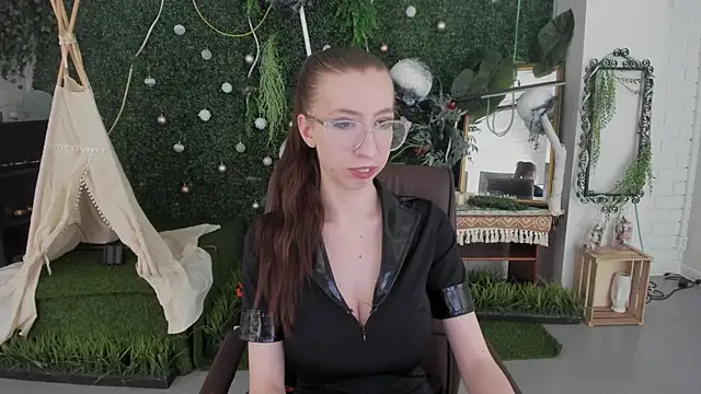 Snapshot of CareyJonas chatting on February 2026 05:41:01 PM CareyJonas online show from February 2026 05:41:01 PM