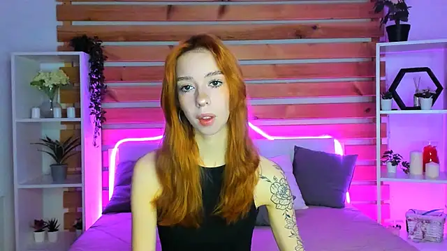 Lori Williams online show from October 2025 01:13:01 AM