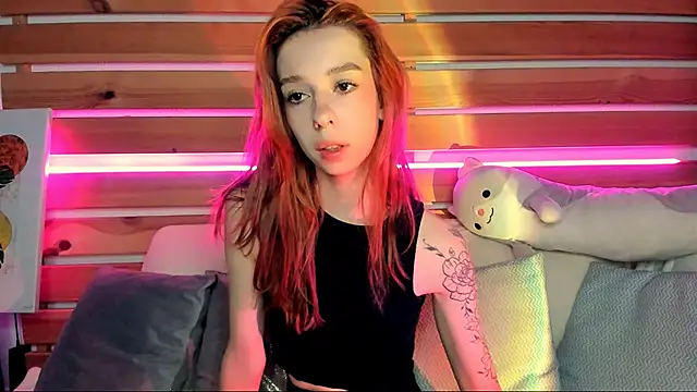 Lori Williams online show from October 2025 12:58:01 AM