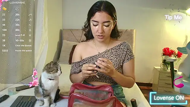 Snapshot of sweet_artemiis chatting on May 2026 08:05:01 PM sweet artemiis online show from May 2026 08:05:01 PM