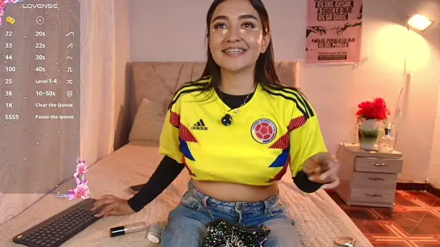 sweet artemiis online show from June 2026 08:18:01 PM