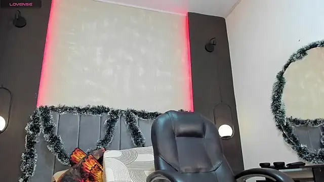 Liam walk  online show from November 2025 08:12:01 PM