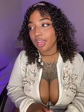 Cristal-Jonnes online show from May 2026 05:05:02 AM