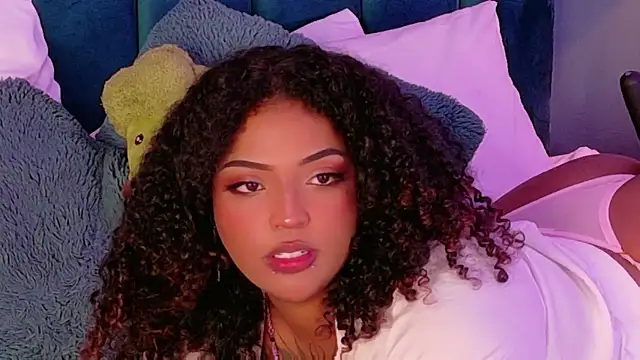 Cristal-Jonnes online show from June 2026 01:25:02 AM