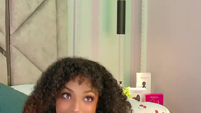 Cristal-Jonnes online show from July 2026 09:55:02 PM