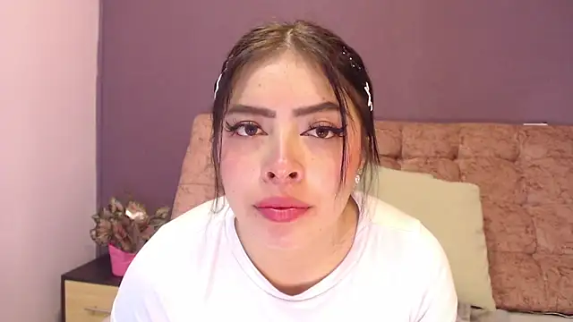 KateWelsin online show from April 2026 07:40:02 PM