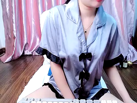 yuna-ka online show from February 2026 12:55:01 PM