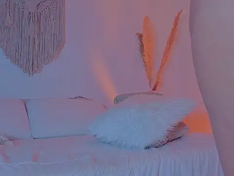 Alice-Benette online show from January 2026 01:53:02 AM