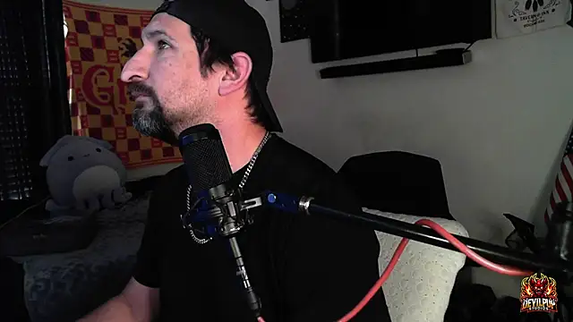 DevilPup75  online show from September 2025 03:06:01 PM