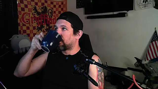 DevilPup75  online show from October 2025 01:29:02 PM