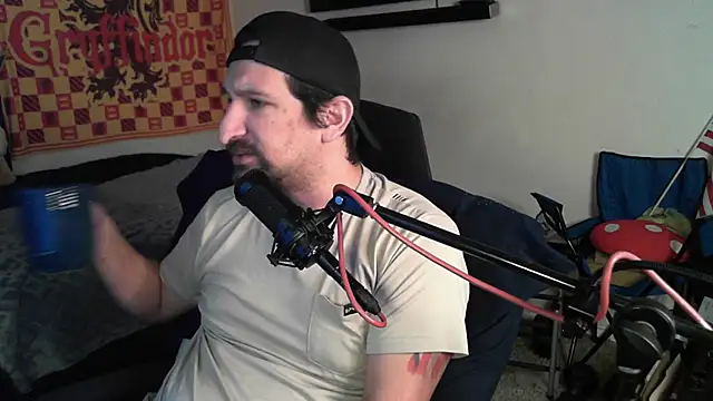 DevilPup75  online show from October 2025 08:00:02 AM