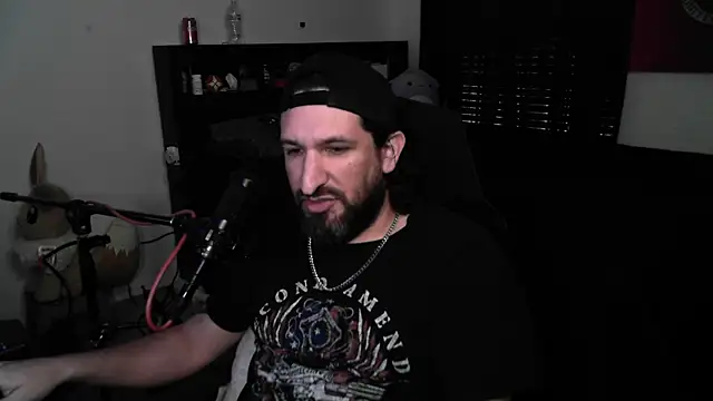 DevilPup75  online show from May 2026 10:39:01 PM