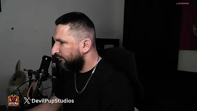 DevilPup75  online show from May 2026 01:30:02 PM