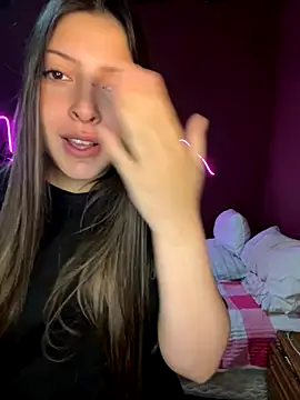 Snapshot of kiramedi chatting on October 2025 12:22:02 AM kiramedi online show from October 2025 12:22:02 AM