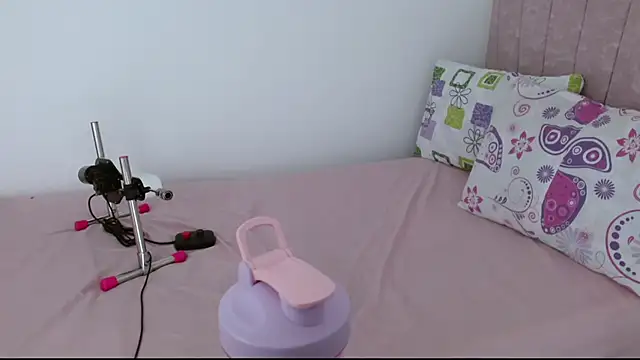 Tiiana online show from May 2026 03:09:02 PM