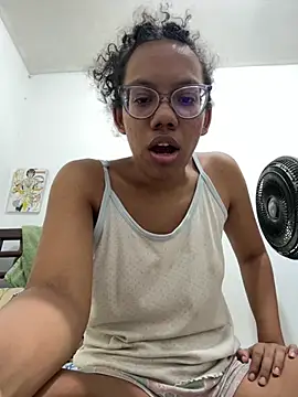 Valen1800 online show from May 2026 01:43:01 AM