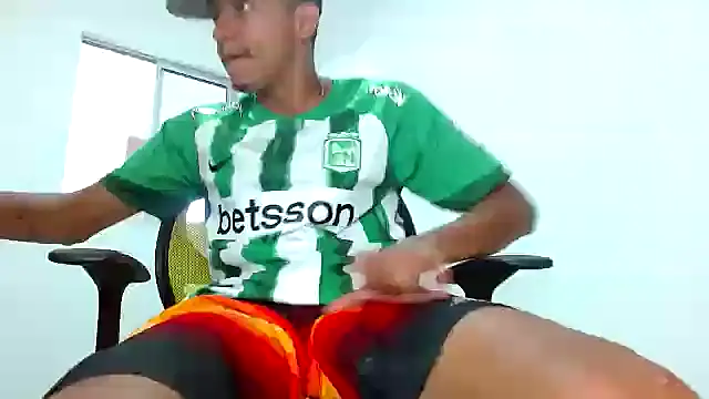 skinny23cm online show from March 2025 04:00:02 PM