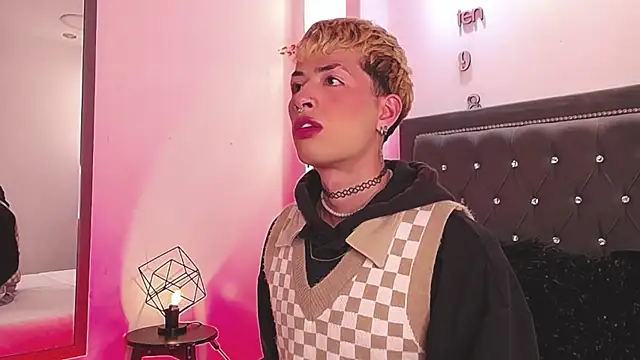 OzorioDany online show from October 2025 03:56:01 AM