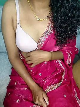 Snapshot of Tamilpallavi chatting on October 2025 01:42:02 PM Tamilpallavi online show from October 2025 01:42:02 PM