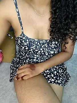 Snapshot of Tamilpallavi chatting on October 2025 11:33:02 AM Tamilpallavi online show from October 2025 11:33:02 AM