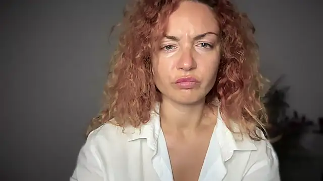 Reddgiirl online show from October 2025 04:53:02 AM