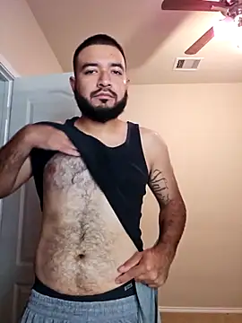 Snapshot of Lb228w chatting on October 2025 04:37:01 PM Lb228w online show from October 2025 04:37:01 PM