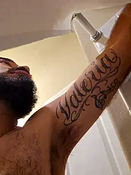 Snapshot of Lb228w chatting on February 2026 01:43:01 AM Lb228w online show from February 2026 01:43:01 AM