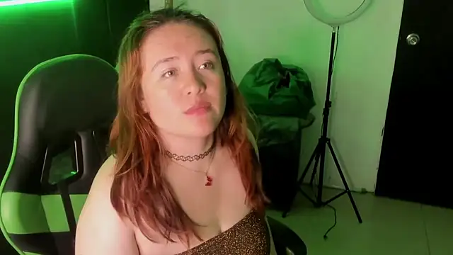 AliaMiller  online show from February 2026 12:17:02 AM