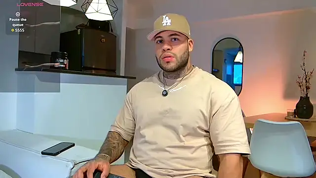 Michael Salens online show from October 2025 10:12:02 PM