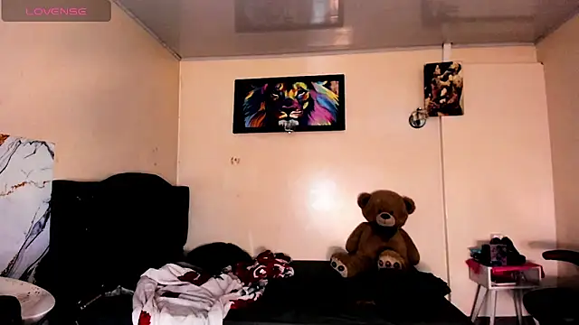 Rossedewitt  online show from April 2026 05:47:01 PM