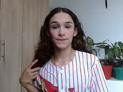 Twink fem-boy online show from July 2026 09:08:02 PM